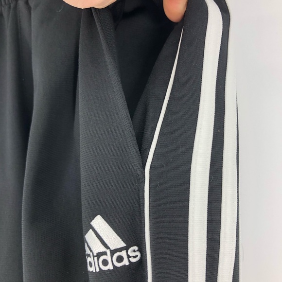 Sold! Adidas Boys 8/10 Warm-up Track Gym Pants Black - Picture 3 of 8